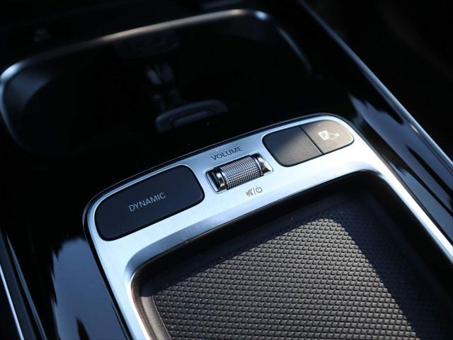 Photo of 2024 Starling Blue Metallic Mercedes-Benz GLB 250