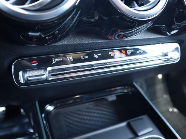 Photo of 2024 Starling Blue Metallic Mercedes-Benz GLB 250