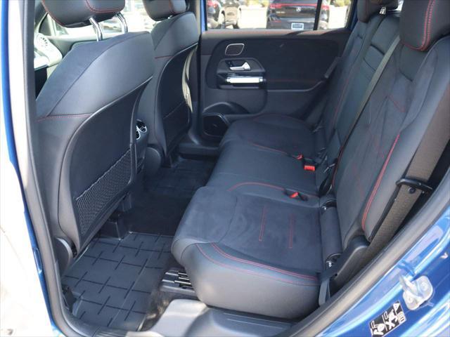Photo of 2024 Starling Blue Metallic Mercedes-Benz GLB 250