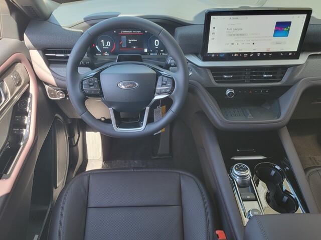 Photo of 2025 Black Metallic Ford Explorer