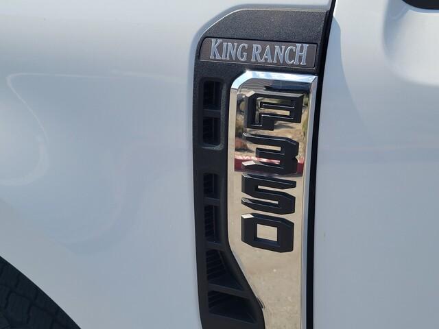 Photo of 2025 Oxford White Ford F-350