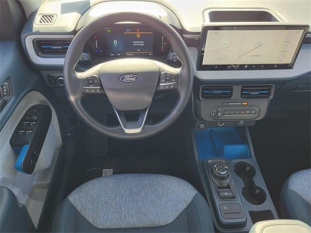 Photo of 2025 Carbonized Gray Metallic Ford Maverick