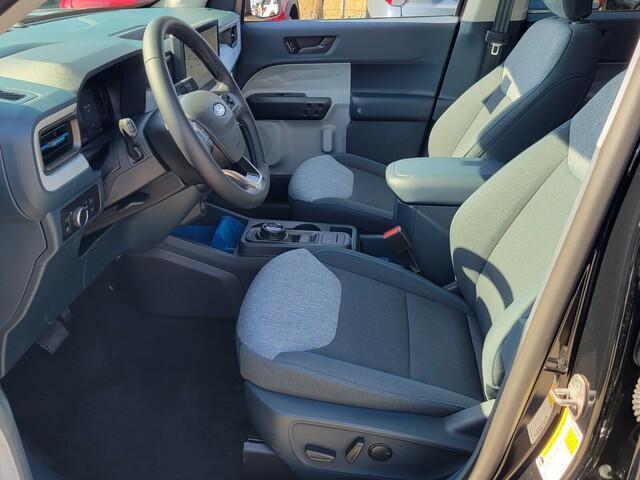 Photo of 2025 Shadow Black Ford Maverick