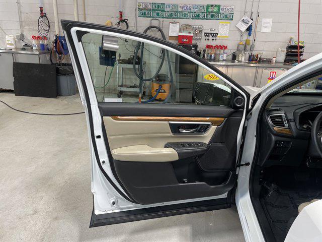 Photo of 2019 Platinum White Pearl Honda CR-V