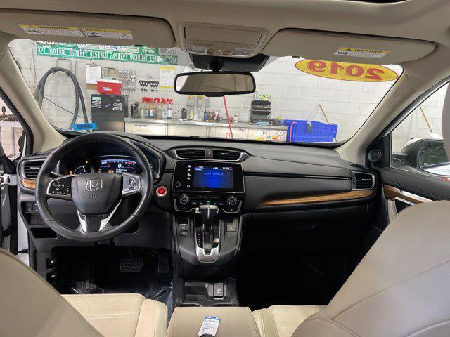 Photo of 2019 Platinum White Pearl Honda CR-V