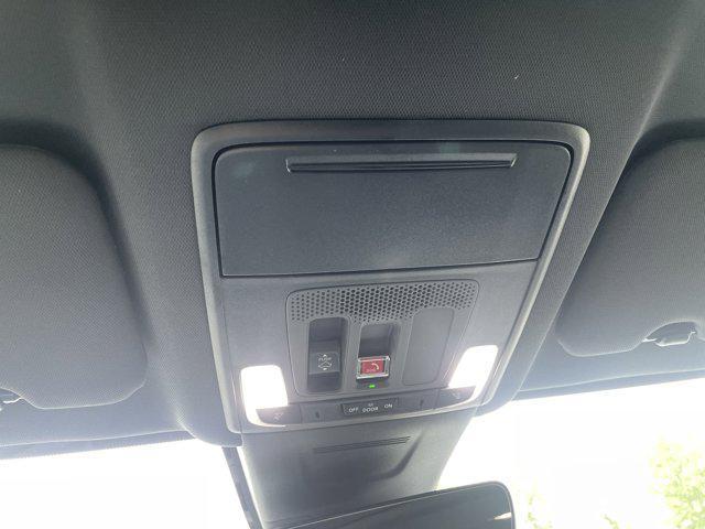 Photo of 2026 Platinum White Pearl Honda CR-V Hybrid