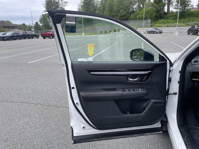 Photo of 2026 Platinum White Pearl Honda CR-V Hybrid