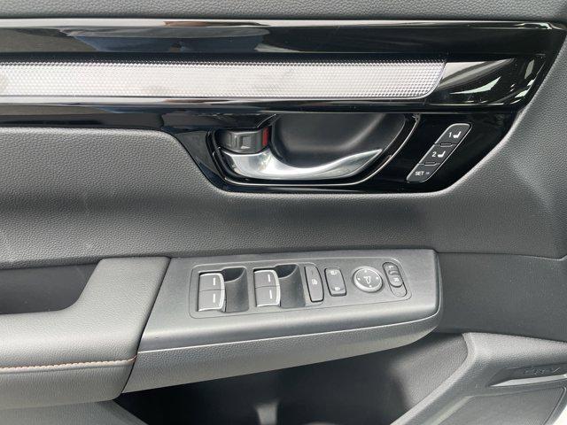 Photo of 2026 Platinum White Pearl Honda CR-V Hybrid