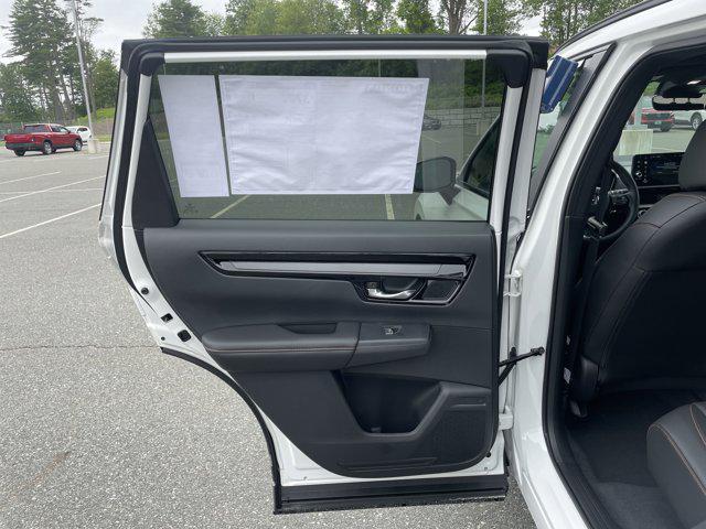 Photo of 2026 Platinum White Pearl Honda CR-V Hybrid