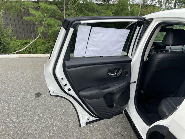 Photo of 2026 Platinum White Pearl Honda HR-V