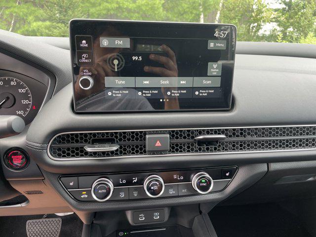 Photo of 2026 Platinum White Pearl Honda HR-V