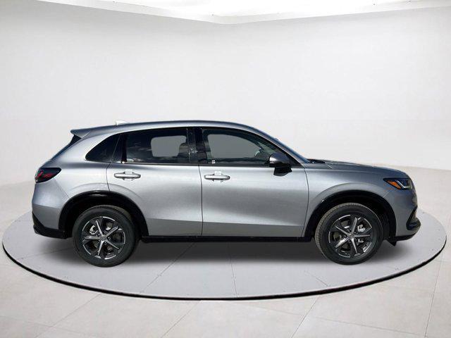 Photo of 2025 Lunar Silver Metallic Honda HR-V