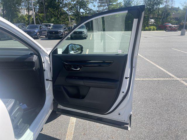 Photo of 2025 Platinum White Pearl Honda CR-V