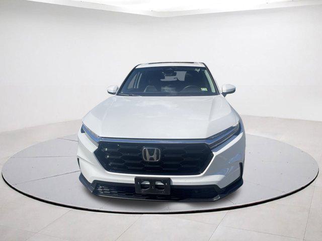 Photo of 2025 Platinum White Pearl Honda CR-V