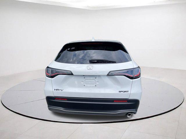 Photo of 2026 Platinum White Pearl Honda HR-V