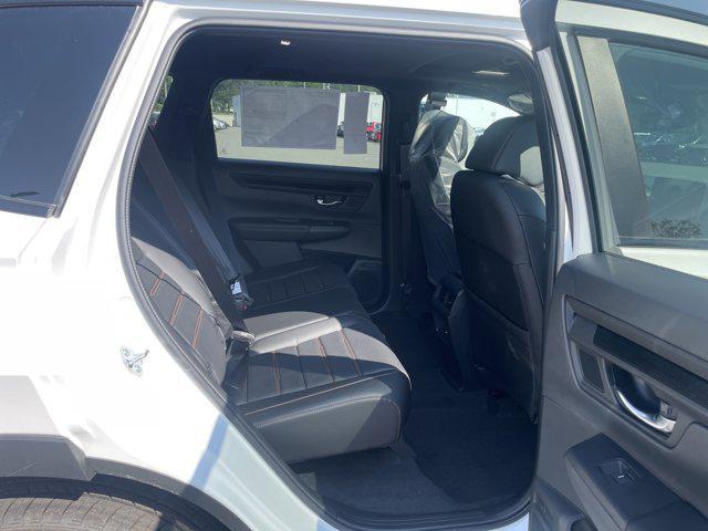 Photo of 2026 Platinum White Pearl Honda CR-V Hybrid