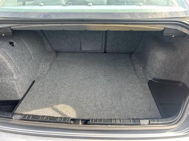 Photo of 2005 Gray BMW 325
