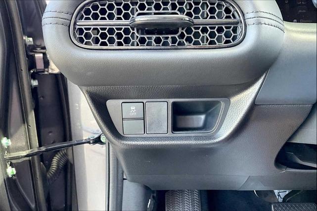 Photo of 2025 Modern Steel Metallic Honda HR-V