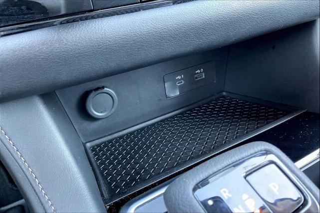 Photo of 2024 Super Black Nissan Pathfinder