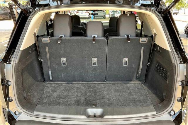 Photo of 2024 Super Black Nissan Pathfinder