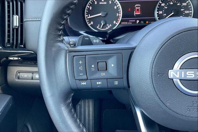 Photo of 2024 Super Black Nissan Pathfinder