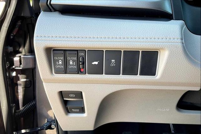 Photo of 2026 Modern Steel Metallic Honda Odyssey