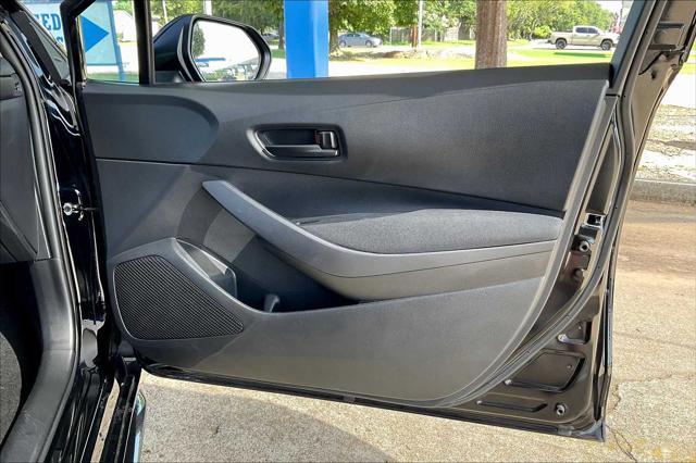 Photo of 2024 Midnight Black Metallic Toyota Corolla