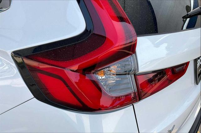 Photo of 2024 Platinum White Pearl Honda CR-V