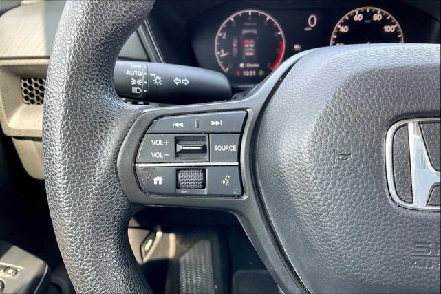 Photo of 2024 Platinum White Pearl Honda CR-V