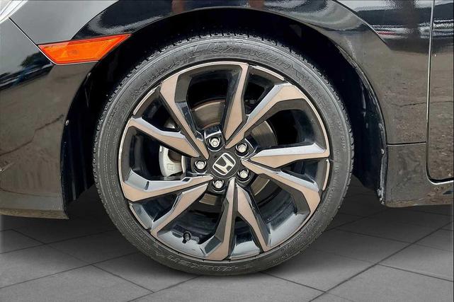 Photo of 2019 Crystal Black Pearl Honda Civic