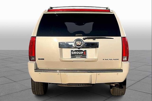 Photo of 2012 White Diamond Tricoat Cadillac Escalade