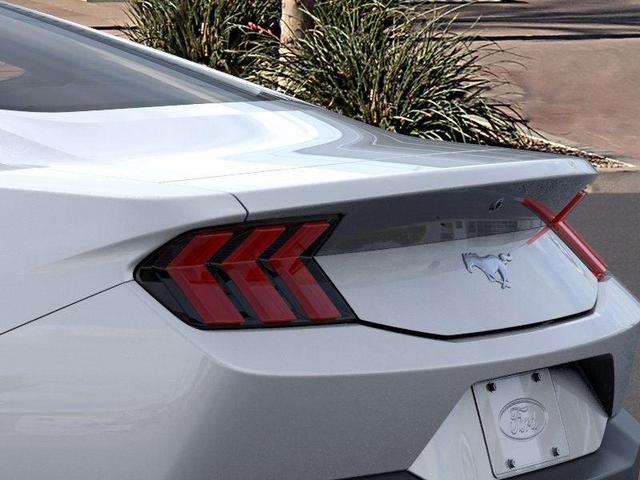 Photo of 2025 Silver Metallic Ford Mustang