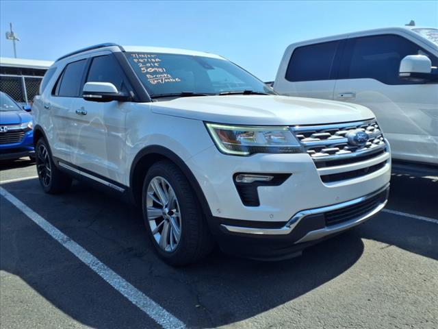 Photo of 2018 White Platinum Tri-Coat Metallic Ford Explorer