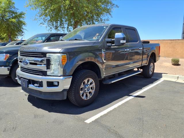 Photo of 2017 Magnetic Metallic Ford F-250