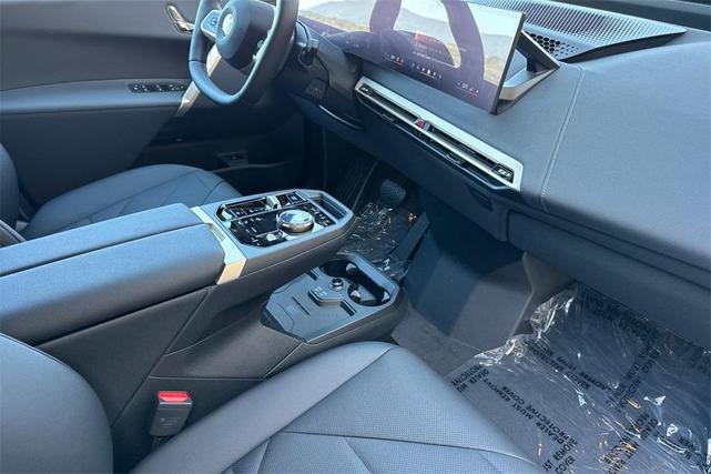 Photo of 2026 Dark Graphite Metallic BMW iX