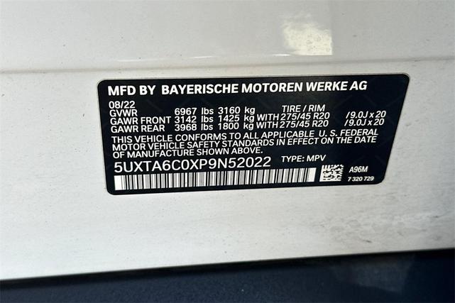Photo of 2023 Mineral White Metallic BMW X5 PHEV