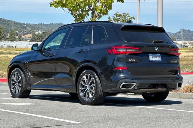 Photo of 2022 Black Sapphire Metallic BMW X5 PHEV