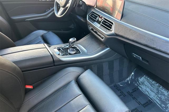 Photo of 2022 Black Sapphire Metallic BMW X5 PHEV