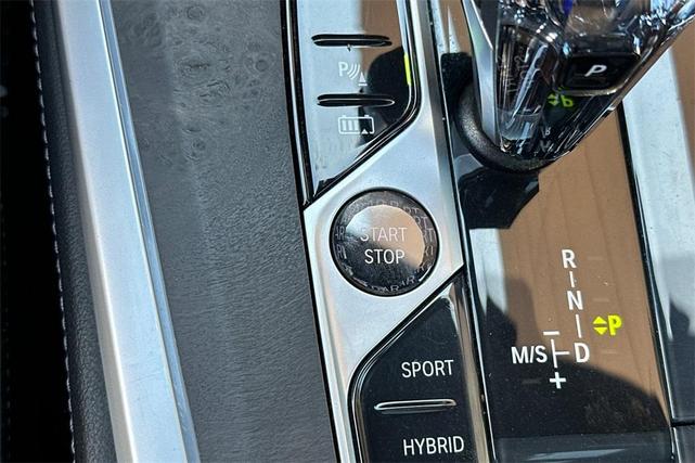 Photo of 2022 Black Sapphire Metallic BMW X5 PHEV
