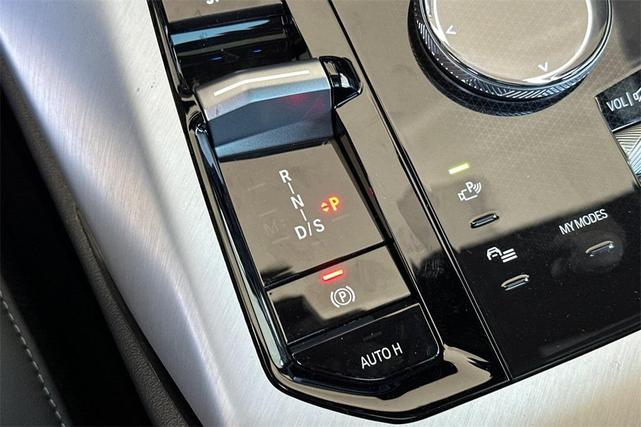 Photo of 2025 Tanzanite Blue II Metallic BMW X3