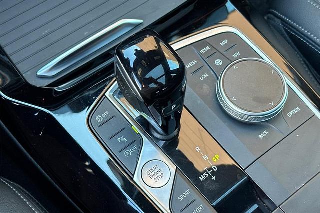 Photo of 2022 Mineral White Metallic BMW X3