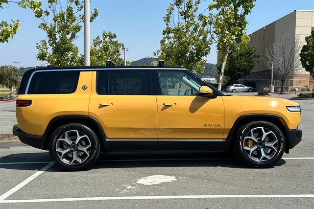 Photo of 2023 Compass Yellow Rivian R1S