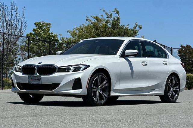 Photo of 2024 Mineral White Metallic BMW 330
