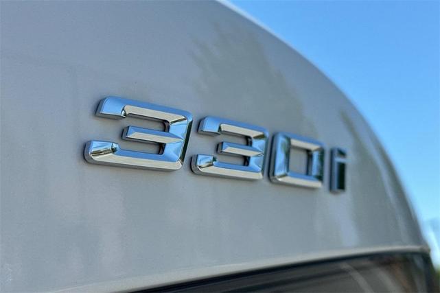 Photo of 2024 Mineral White Metallic BMW 330