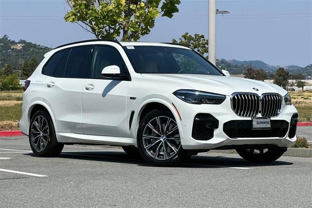 Photo of 2022 Alpine White BMW X5 PHEV