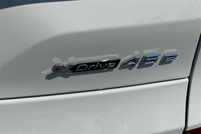 Photo of 2022 Alpine White BMW X5 PHEV