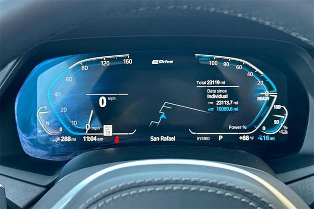 Photo of 2022 Alpine White BMW X5 PHEV