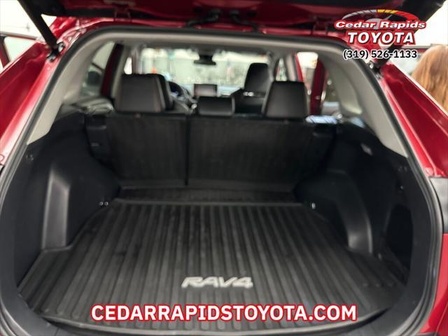 Photo of 2019 Ruby Flare Pearl Toyota RAV4
