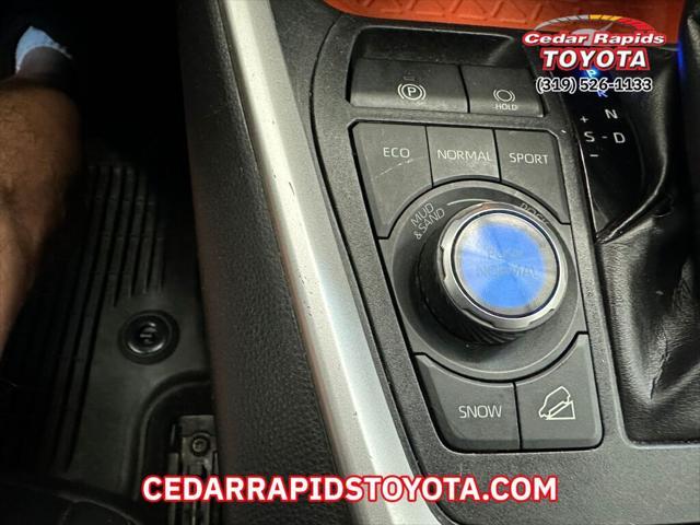 Photo of 2019 Ruby Flare Pearl Toyota RAV4