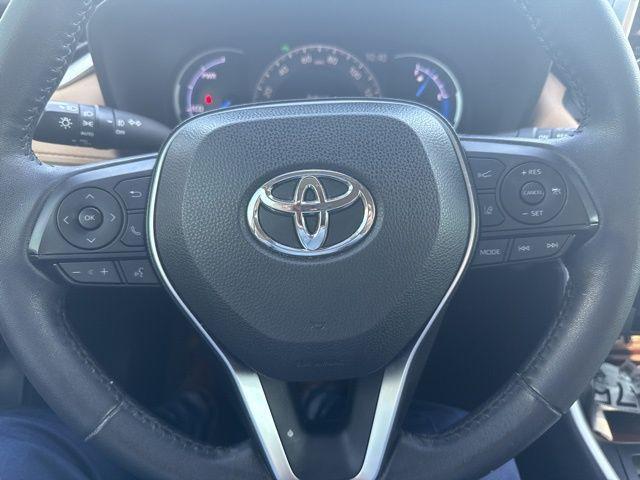 Photo of 2022 Blizzard Pearl Toyota RAV4 Hybrid